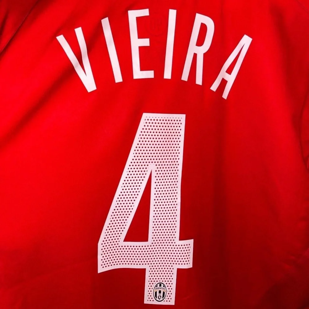 Nike Red Juventus Short Sleeve Shirt - Picture 5 of 6